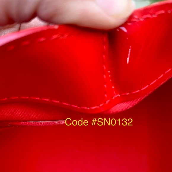 Louis Vuitton Vernise Whilshire PM - Picture 7 of 8